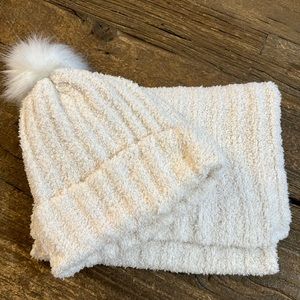 Time and Tru Matching Scarf and‎ Toboggan